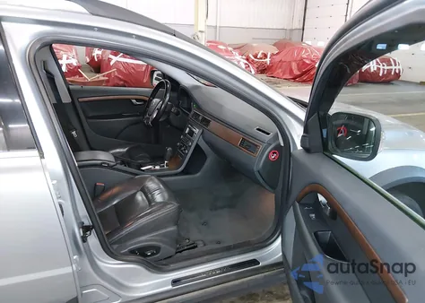 2010 Volvo Xc70 3.2 z USA, uszkodzony, nr VIN YV4960BZ1A1084680